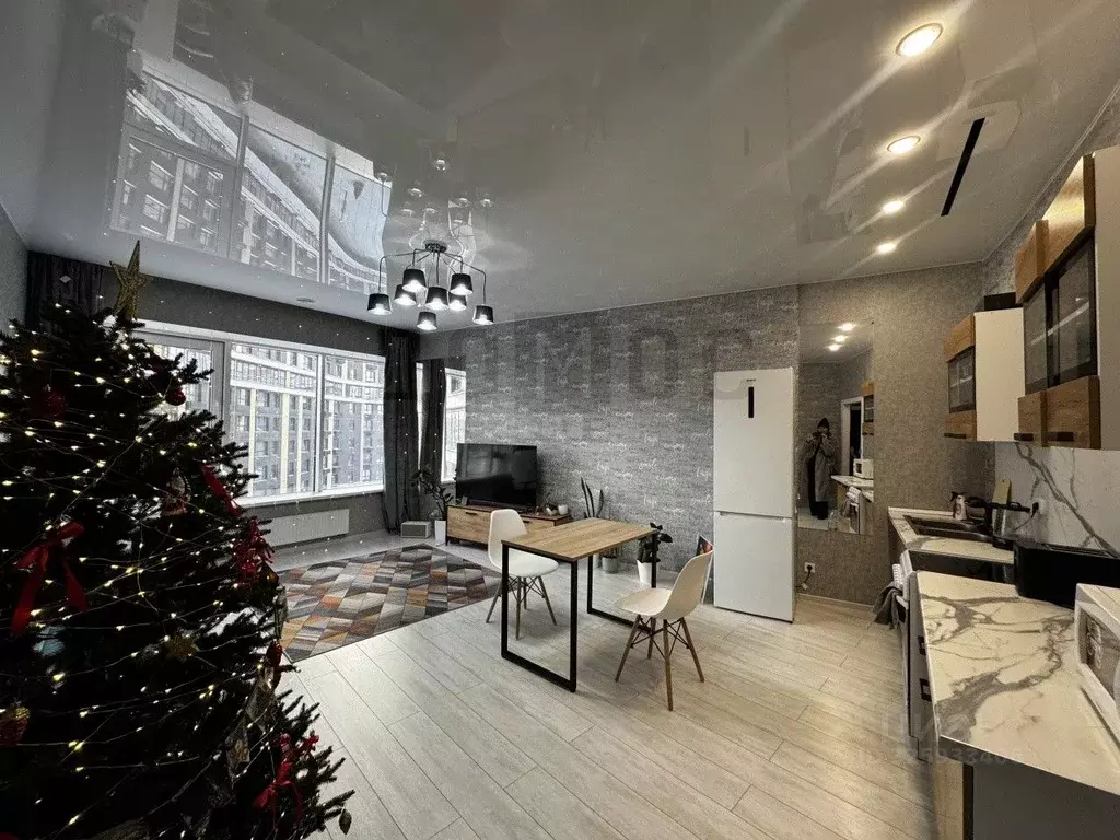 2-к кв. Свердловская область, Екатеринбург ул. Ткачей, 19 (64.5 м) - Фото 1