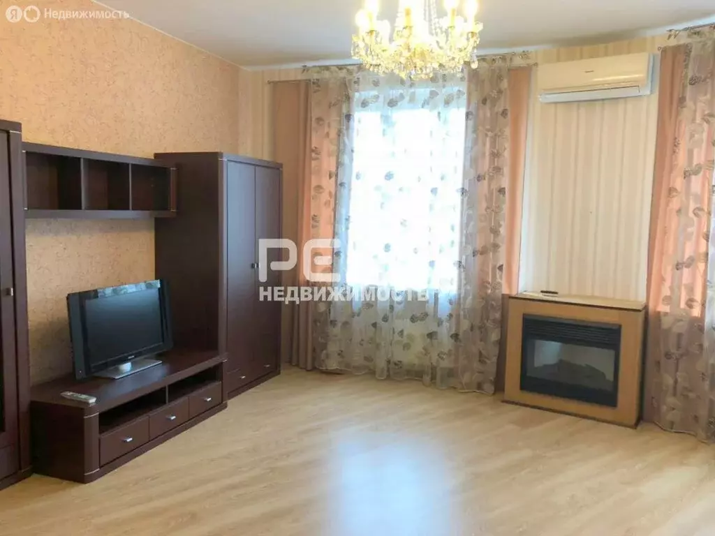 3-комнатная квартира: Гатчина, Рощинская улица, 17Б (101.4 м) - Фото 1