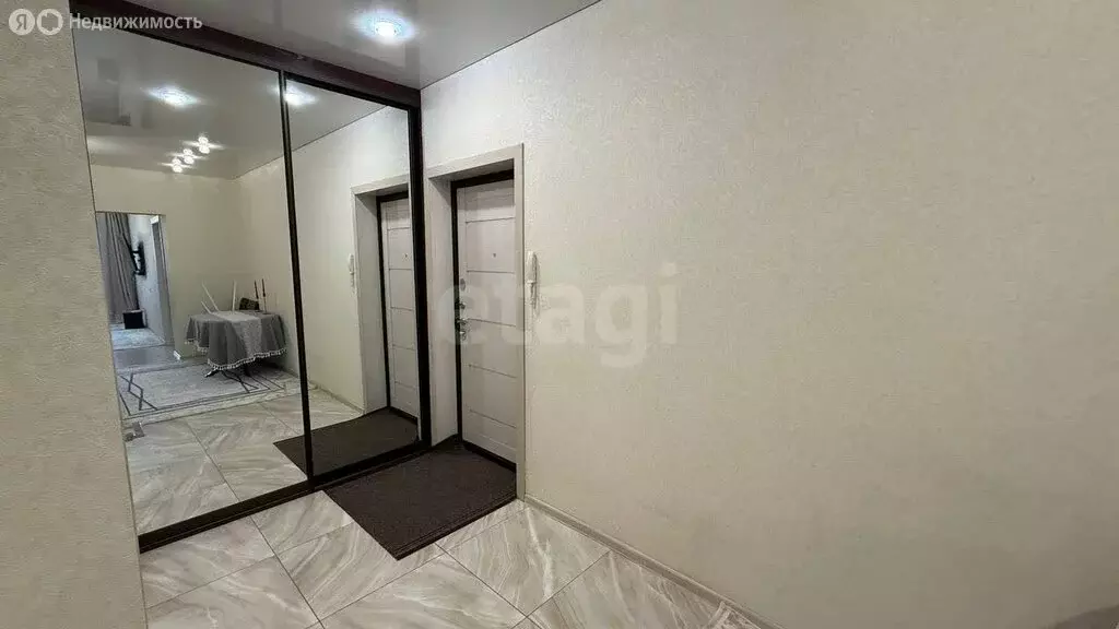 2-комнатная квартира: Горно-Алтайск, Промышленная улица, 3/1к4 (56 м) - Фото 2