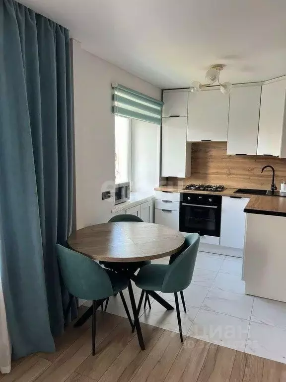 3-к кв. Башкортостан, Уфа ул. 50-летия Октября, 18 (56.0 м) - Фото 2