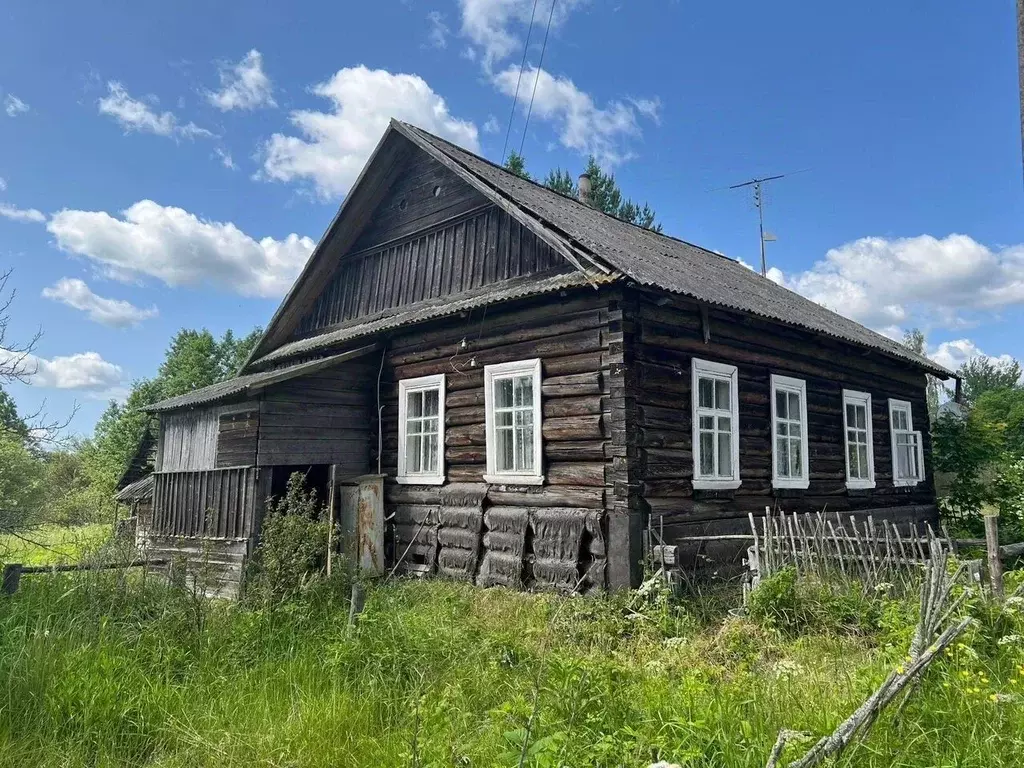 Дом в Псковская область, Бежаницкий муниципальный округ, д. Юхново  ... - Фото 1