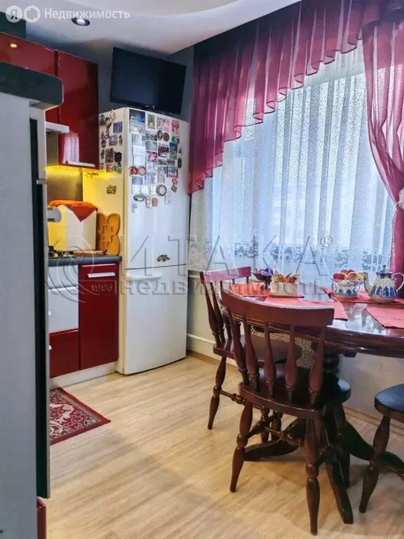 3-комнатная квартира: деревня Агалатово, 149 (76.4 м) - Фото 2