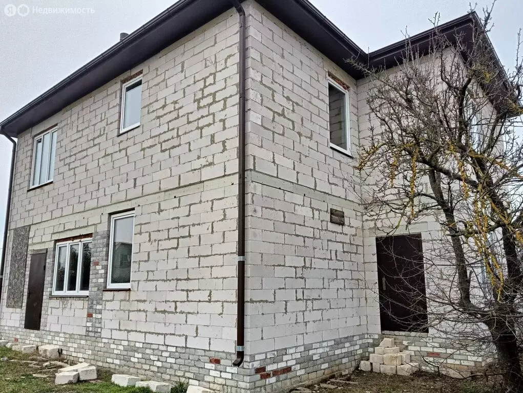 Дом в станица Должанская, Октябрьская улица (184 м) - Фото 1