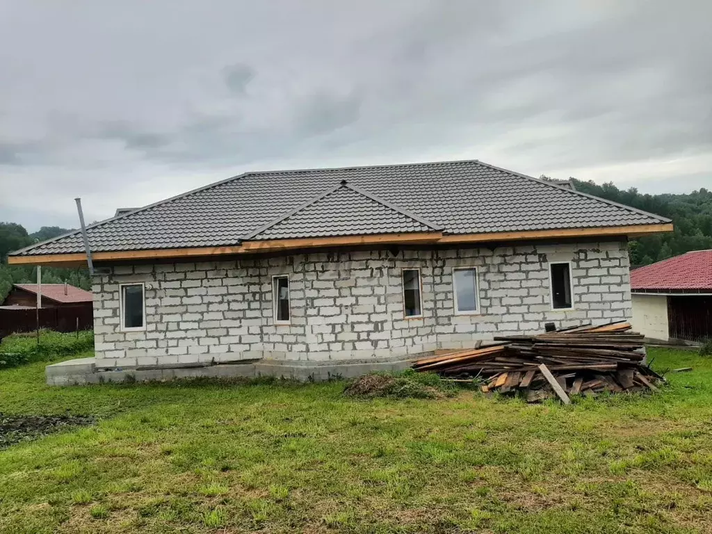 Дом в Алтай, Горно-Алтайск ул. Соловьиная (174 м) - Фото 1