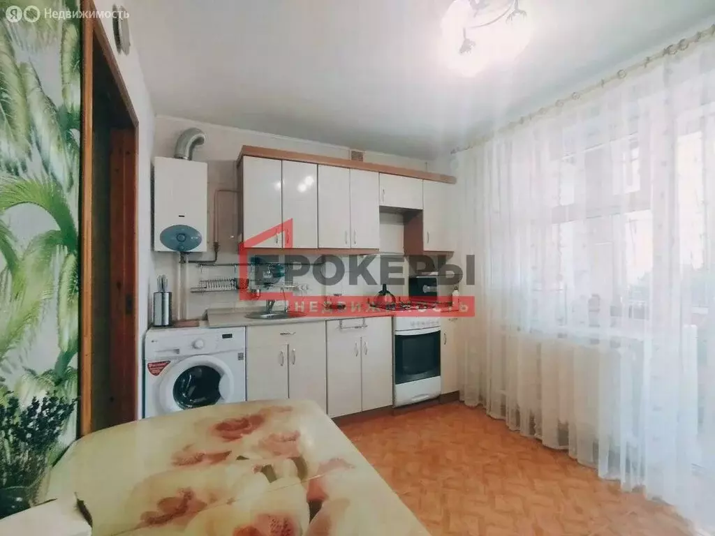 3-комнатная квартира: Севастополь, улица Ефремова, 24 (77.6 м) - Фото 0
