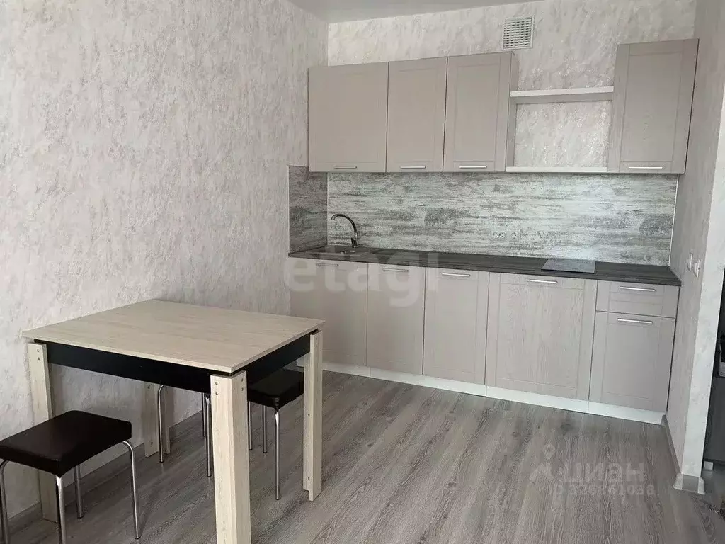 2-к кв. Удмуртия, Ижевск ул. 10 лет Октября, 62 (36.0 м) - Фото 1