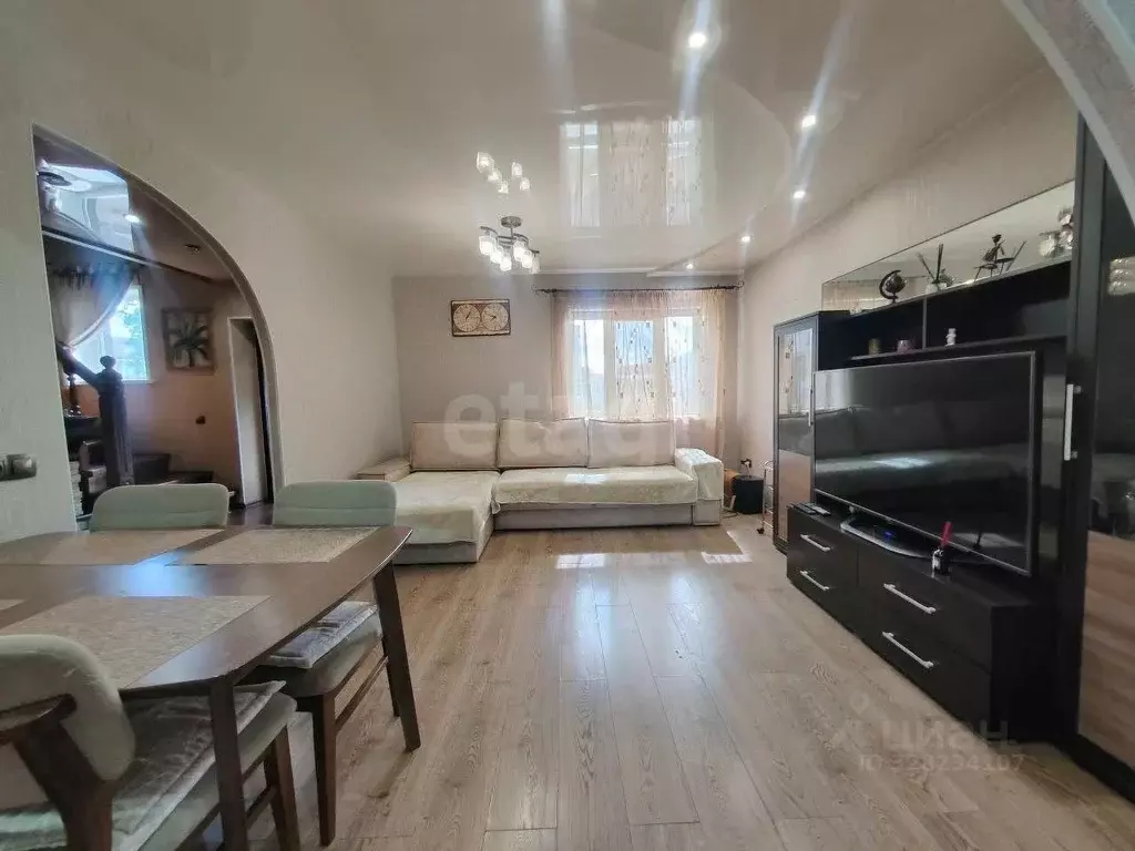 Дом в Амурская область, Белогорск Школьный пер., 10А (122 м) - Фото 1