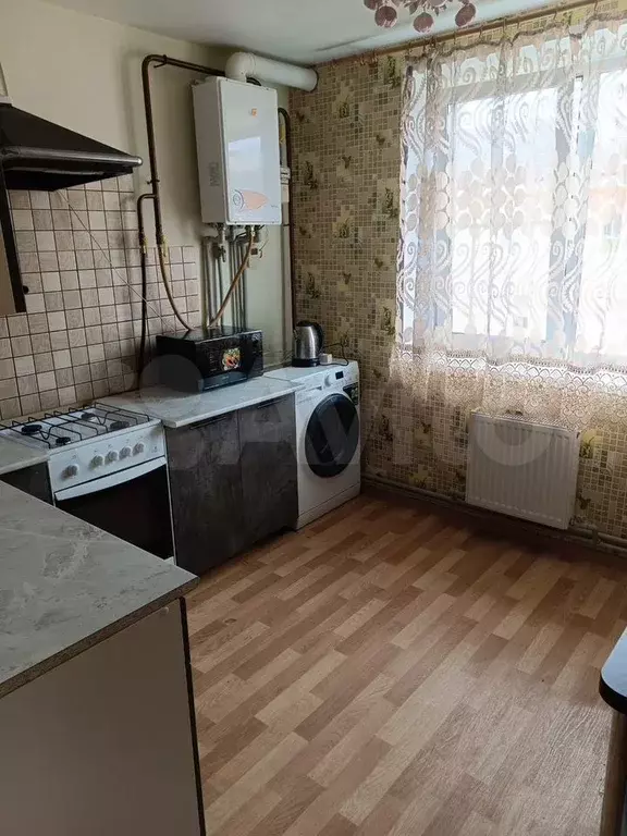 1-к. квартира, 40 м, 1/5 эт. - Фото 1
