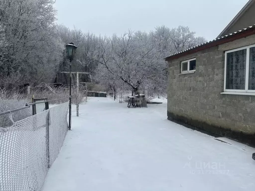 Дом в Ставропольский край, Предгорный муниципальный округ, пос. ... - Фото 1