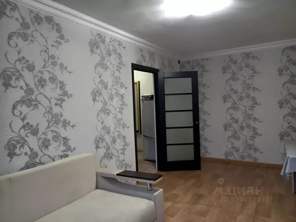 1-к кв. Крым, Симферополь просп. Кирова, 16/14 (31.3 м) - Фото 1