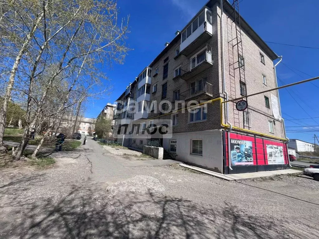 2-к кв. Свердловская область, Серов ул. Победы, 17 (41.3 м) - Фото 0