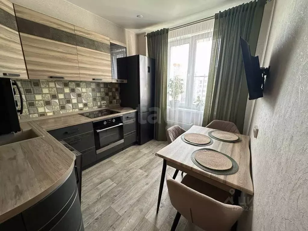 2-к кв. Красноярский край, Красноярск ул. Лесников, 27/1 (46.9 м) - Фото 1