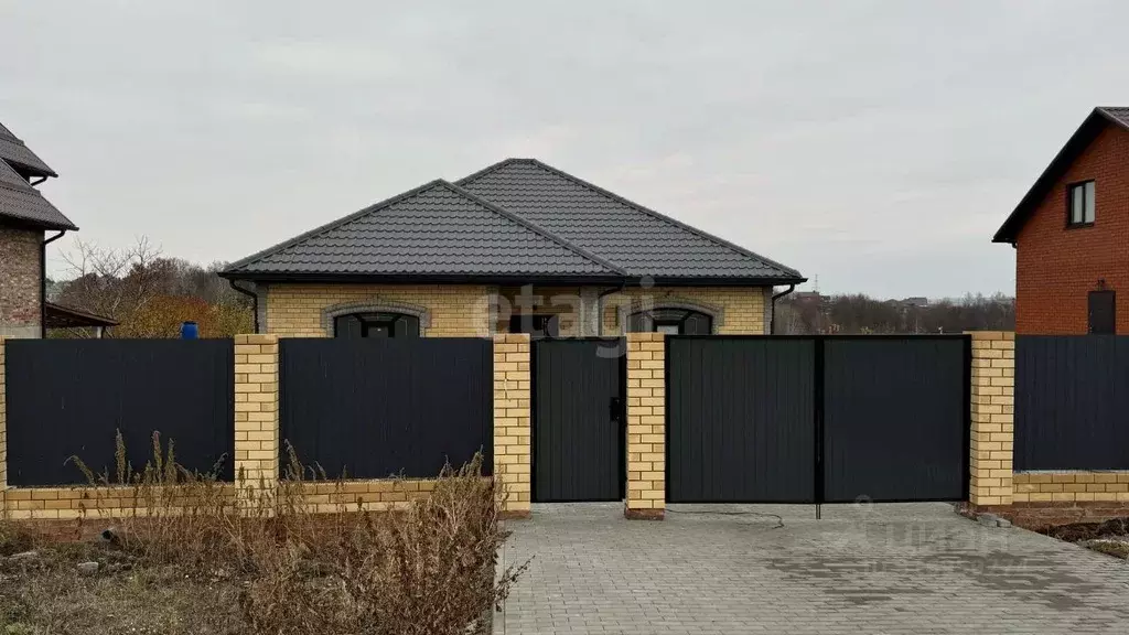 Дом в Белгородская область, Белгородский район, Северный городское ... - Фото 0