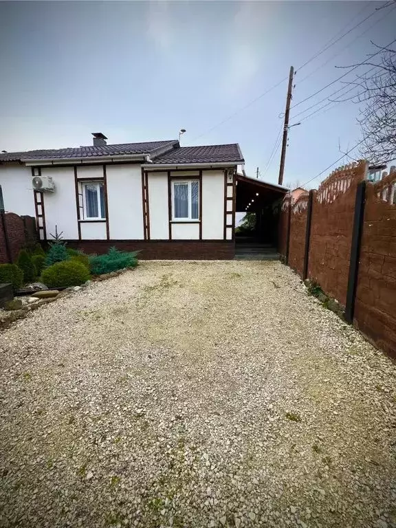 Дом в Крым, Бахчисарайский район, Голубинское с/пос, с. Соколиное ул. ... - Фото 2