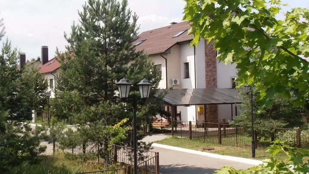 Таунхаус в Московская область, Пушкинский городской округ, д. Жуковка, ... - Фото 2