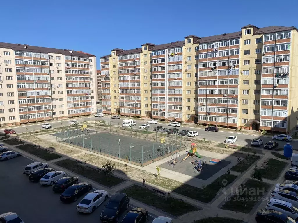 3-к кв. Дагестан, Каспийск ул. Зейнудина Батманова, 14 (92.27 м) - Фото 1