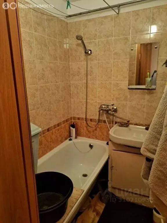 3-комнатная квартира: Пролетарий, Восточная улица, 20 (62 м) - Фото 0