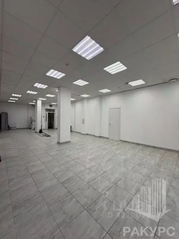 Помещение свободного назначения в Пермский край, Пермь просп. ... - Фото 2