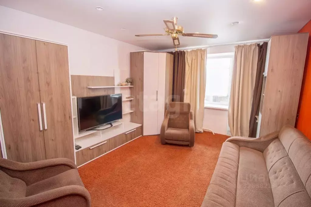 2-к кв. Ямало-Ненецкий АО, Новый Уренгой Юбилейная ул., 1Г (47.0 м) - Фото 1