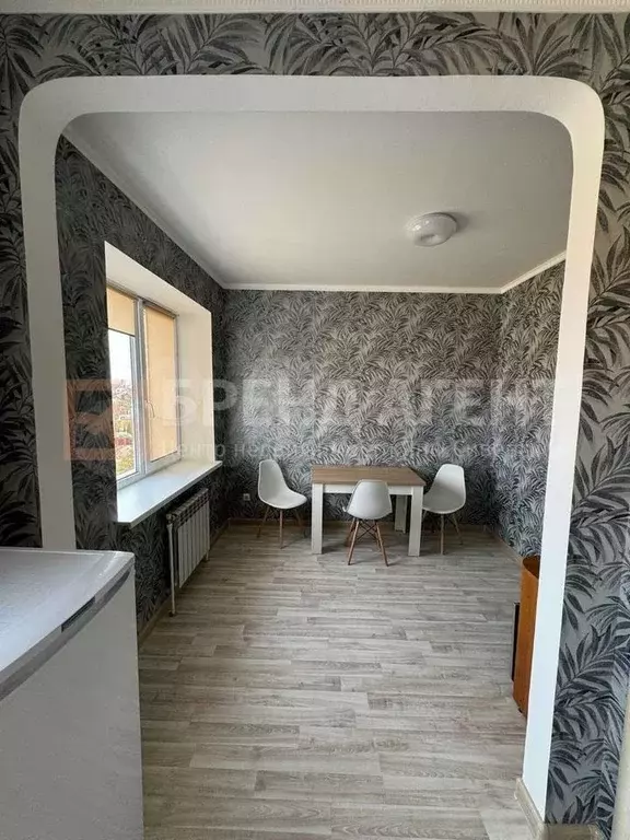 2-к. квартира, 60 м, 4/4 эт. - Фото 0