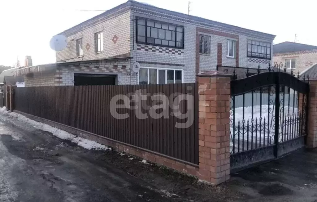 3-комнатная квартира: Заводоуковск, улица Маяковского, 3 (66.7 м) - Фото 2