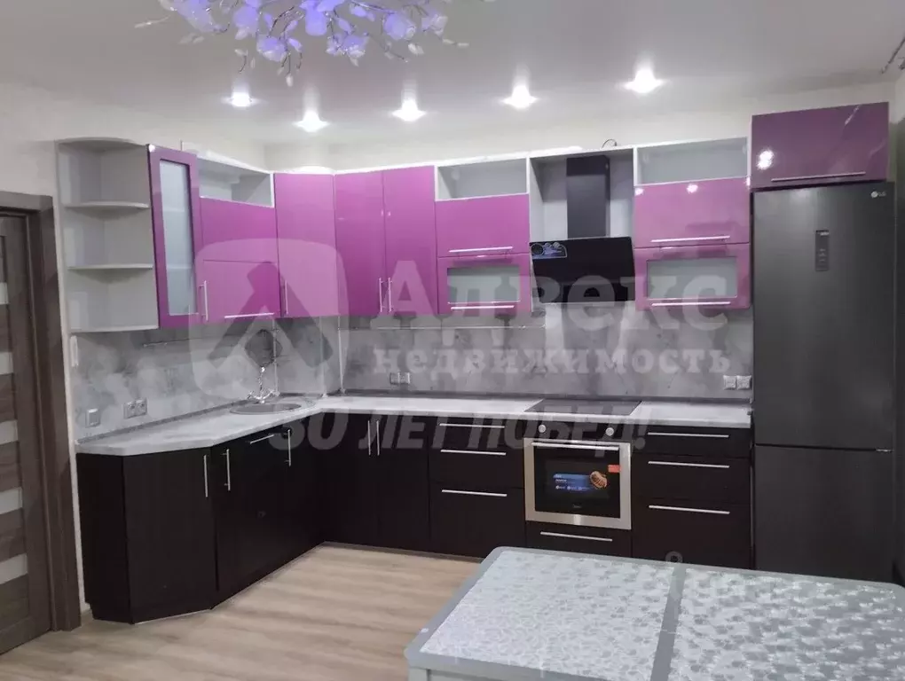 1-к кв. Тюменская область, Тюмень ул. Мельникайте, 2к5 (49.0 м) - Фото 1