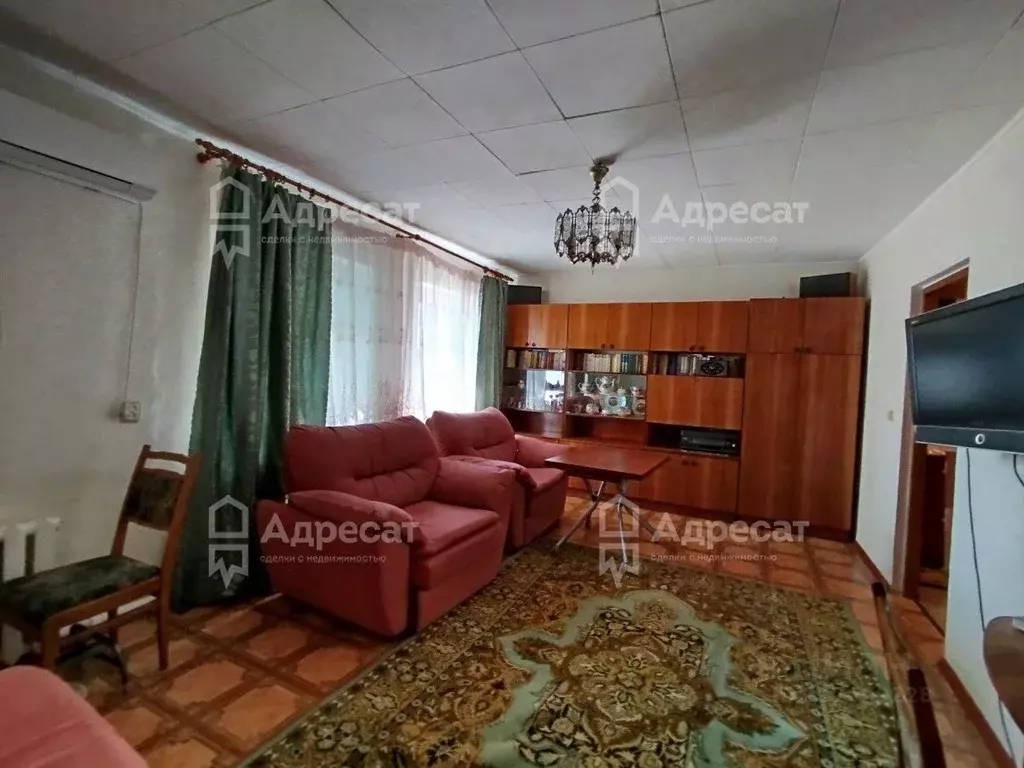 Дом в Волгоградская область, Волгоград ул. Малоземова (83 м) - Фото 1