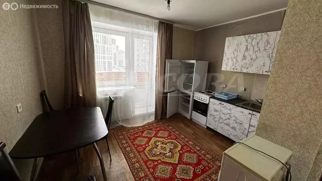 1-комнатная квартира: Тюмень, Арктическая улица, 1 (42 м) - Фото 1