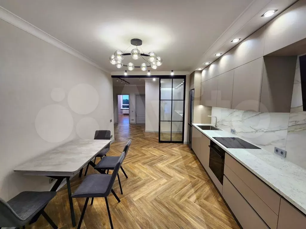 3-к. квартира, 94 м, 9/25 эт. - Фото 1