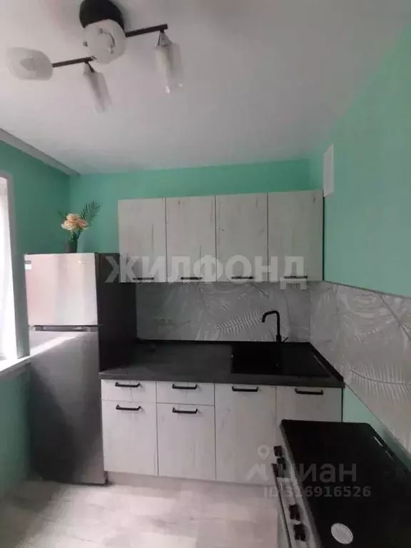 3-к кв. Новосибирская область, Новосибирск Академгородок мкр, ул. ... - Фото 0