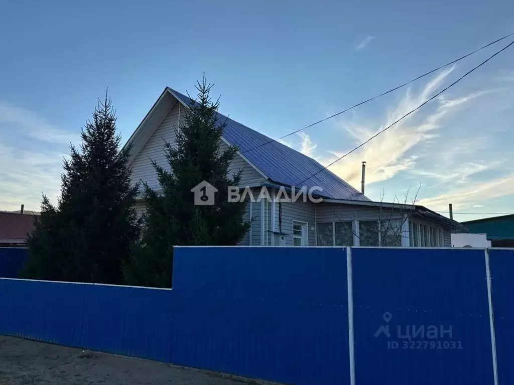 Дом в Забайкальский край, с. Улеты ул. Ингодинская, 134 (74 м) - Фото 1