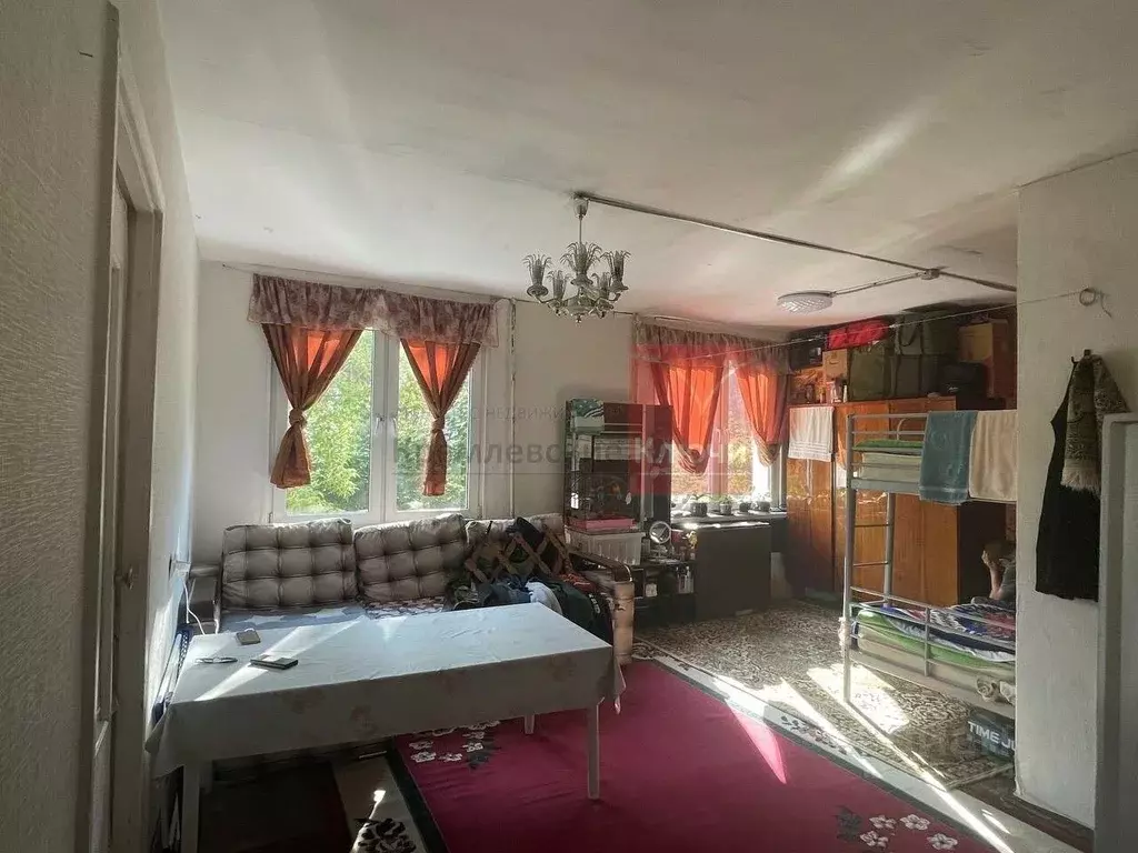 4-к кв. Санкт-Петербург ул. Лени Голикова, 8 (59.3 м) - Фото 0