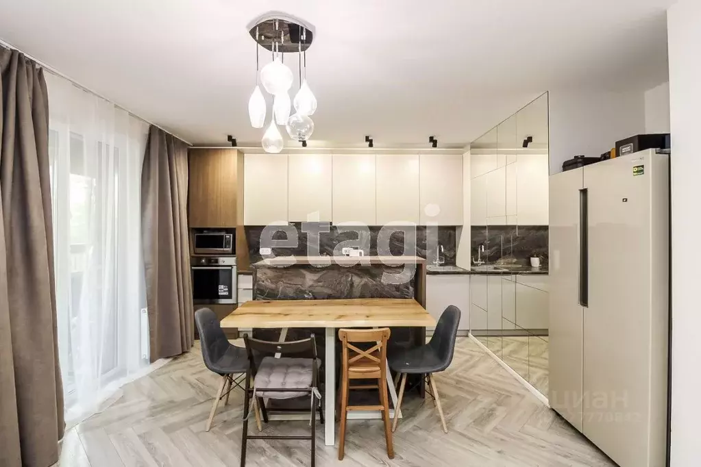 2-к кв. Тюменская область, Тюмень проезд Тихий, 2 (75.3 м) - Фото 1