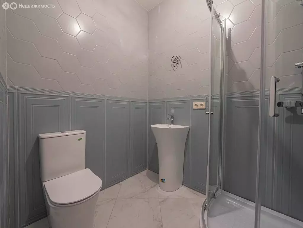 Дом в Белоозёрский, микрорайон Золотая Слобода, 37 (170 м) - Фото 1