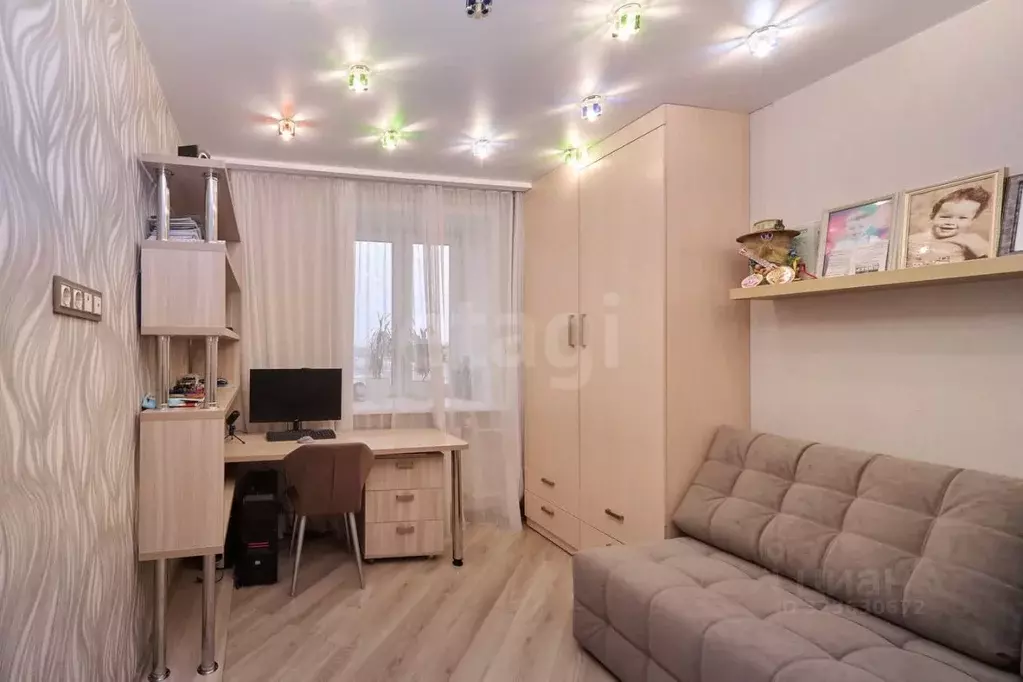 3-к кв. Кемеровская область, Кемерово бул. Строителей, 65 (58.0 м) - Фото 0