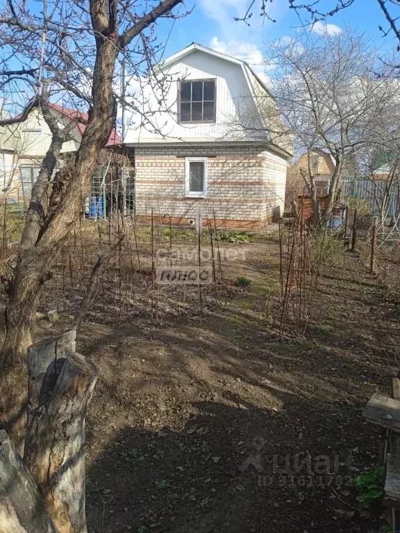 Дом в Саратовская область, Энгельсский район, Красноярское ... - Фото 0
