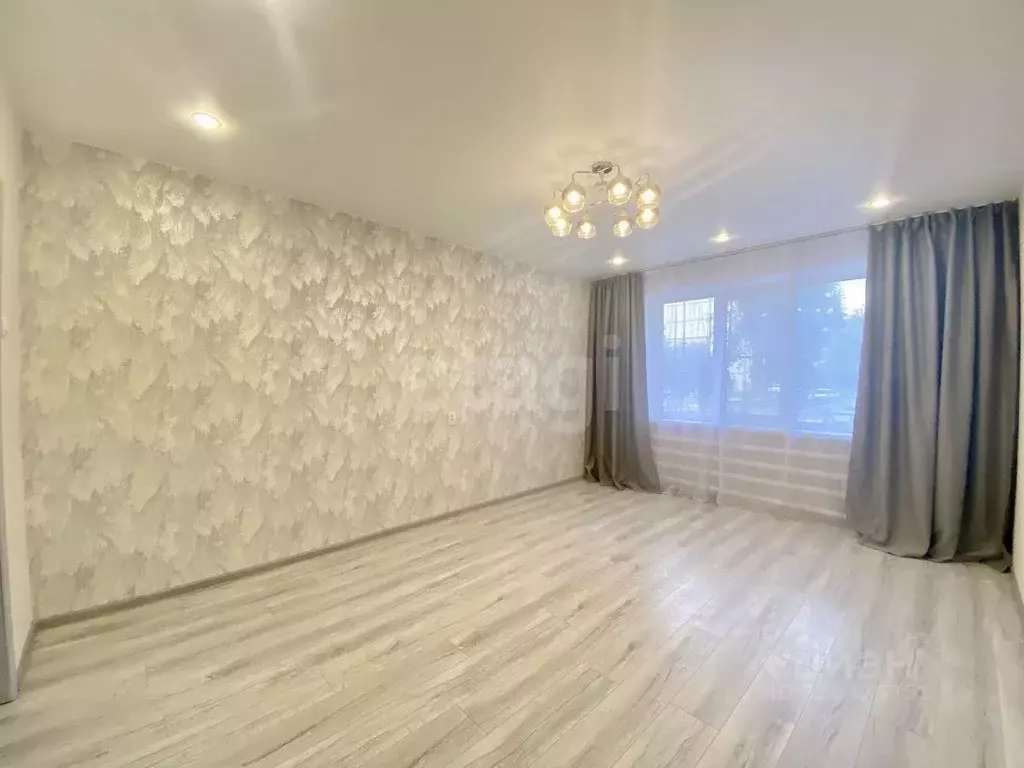 3-к кв. Тамбовская область, Тамбов Астраханская ул., 175к25 (62.2 м) - Фото 0