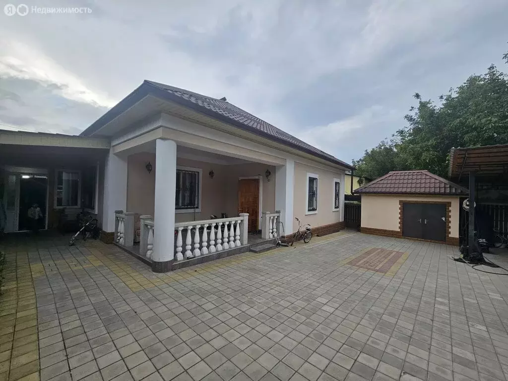 Дом в Кисловодск, улица Фоменко, 133 (130 м) - Фото 1