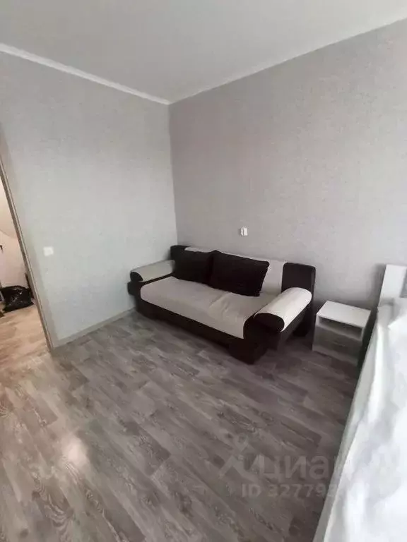 1-к кв. Курская область, Курчатов Набережная ул., 19 (40.0 м) - Фото 2