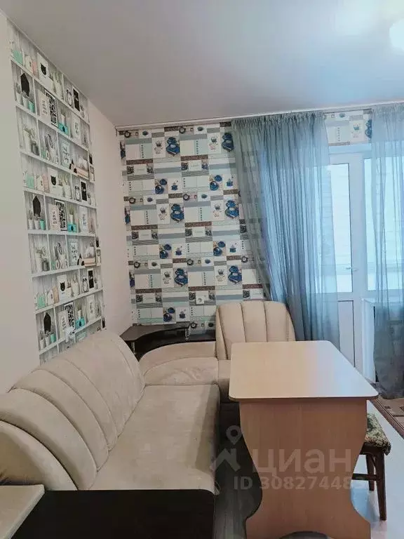 1-к кв. Краснодарский край, Ейск Красная ул., 76/2 (53.0 м) - Фото 0
