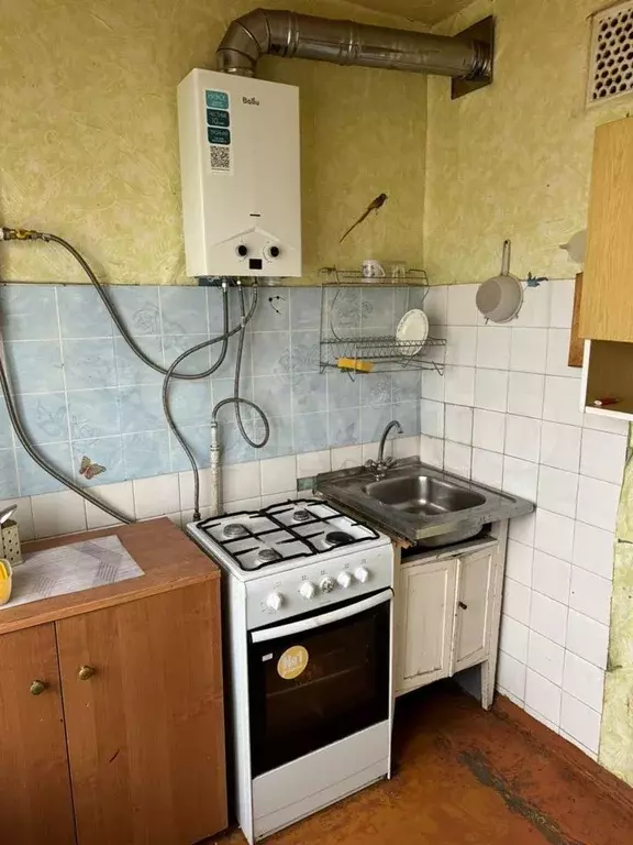 2-к. квартира, 55 м, 5/5 эт. - Фото 0