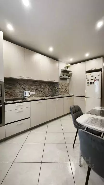 4-к кв. Алтайский край, Барнаул ул. Солнечная Поляна, 3 (74.2 м) - Фото 1