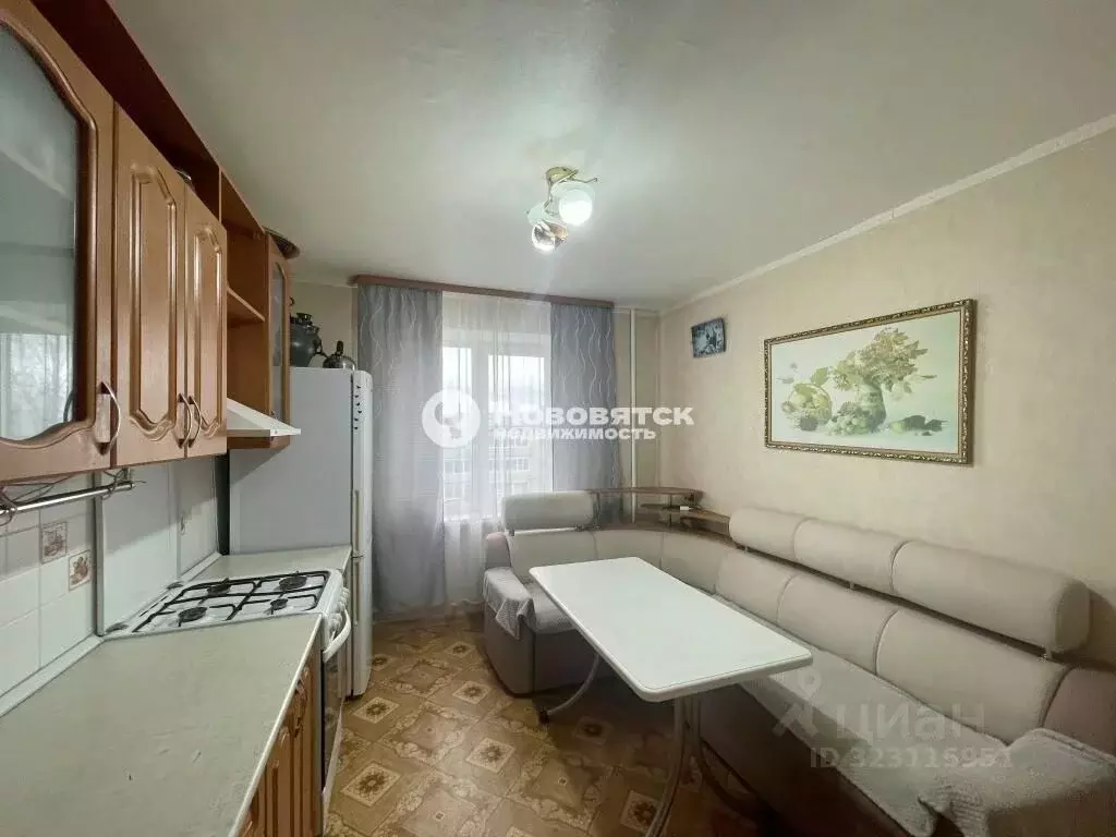 3-к кв. Кировская область, Киров Радужный мкр, просп. Строителей, 13 ... - Фото 1