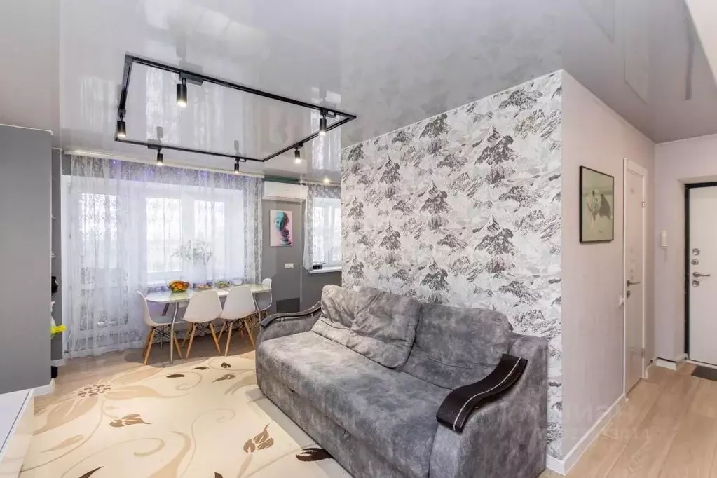 2-к кв. Тюменская область, Тюмень ул. Мельникайте, 95 (42.9 м) - Фото 1