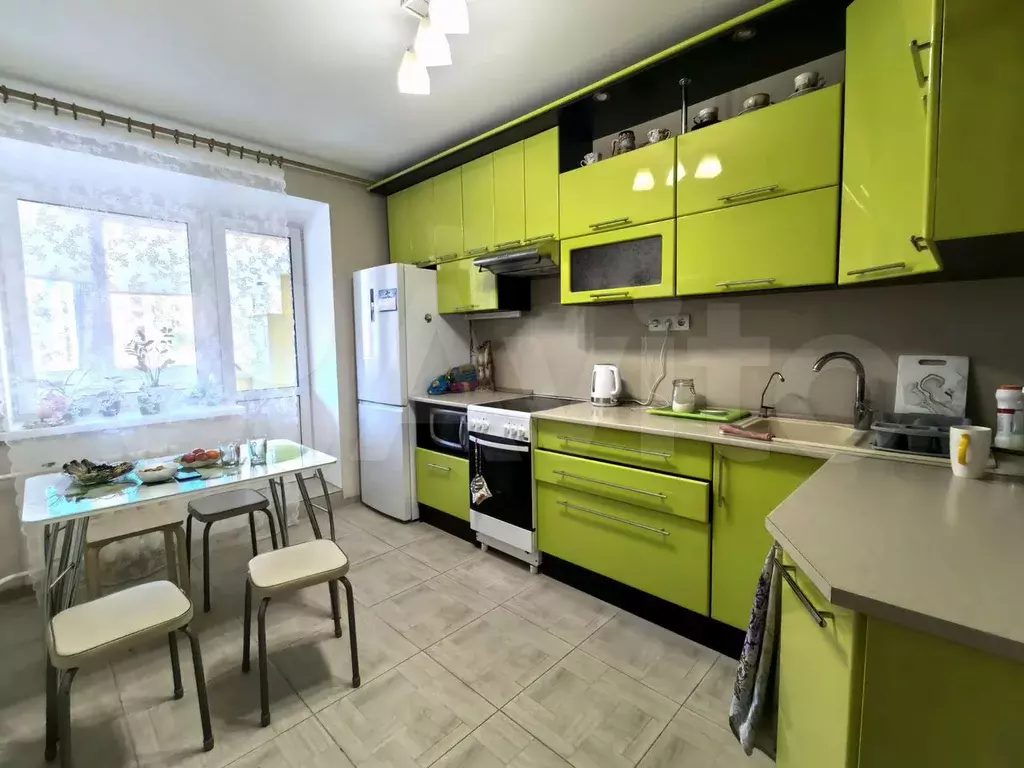 2-к. квартира, 70 м, 7/10 эт. - Фото 0