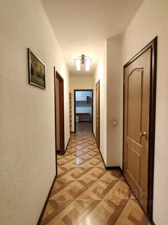 2-к кв. Свердловская область, Екатеринбург ул. Авиаторов, 1А (59.3 м) - Фото 2