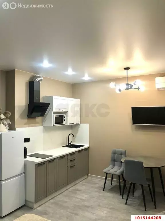 Квартира-студия: Краснодар, улица им. Мурата Ахеджака, 12 (26.7 м) - Фото 1