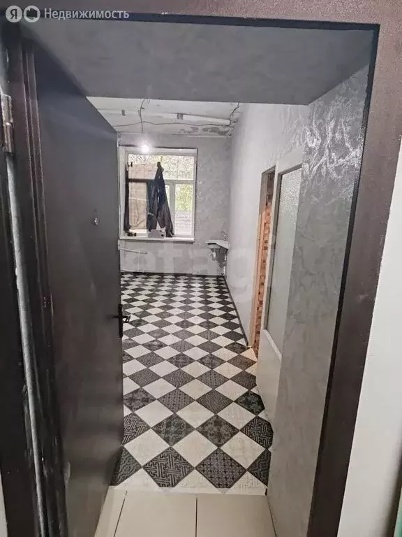 Квартира-студия: Омск, микрорайон Заозёрный, улица Бородина, 44Б (19 ... - Фото 1