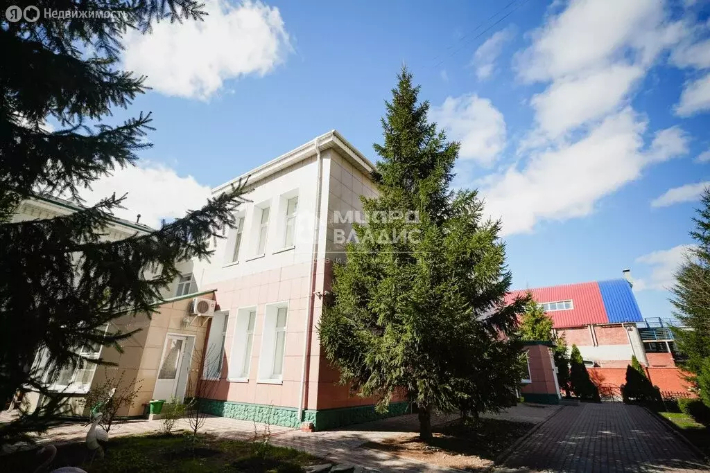 Дом в Омск, улица Сазонова, 47 (265.3 м) - Фото 1