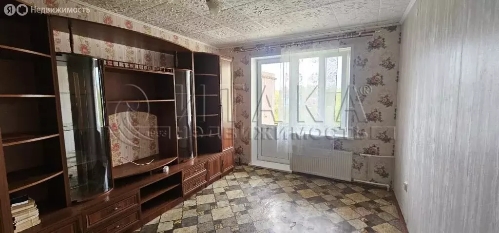 2-комнатная квартира: городской посёлок Важины, улица Трифанова, 8А ... - Фото 1